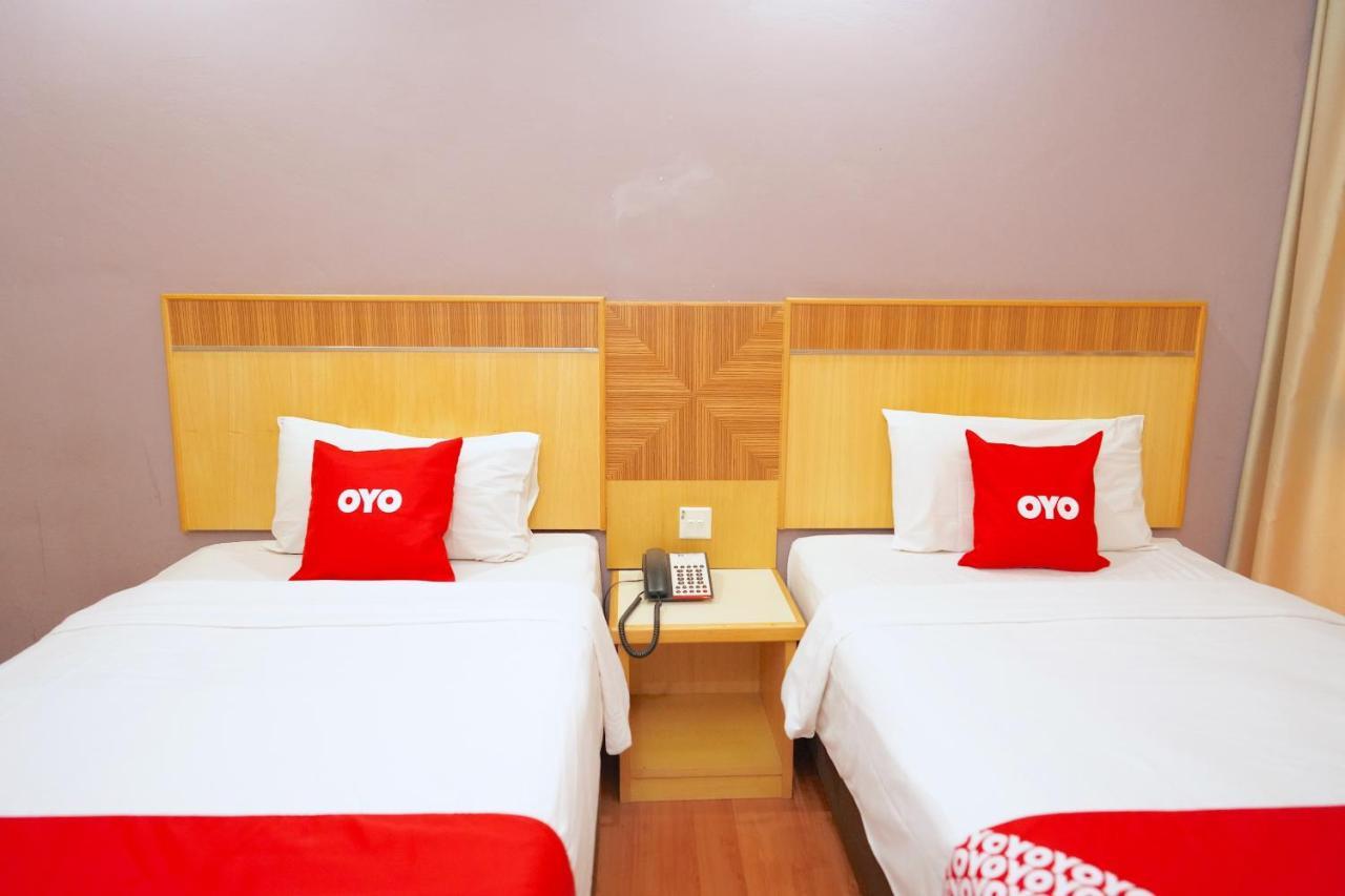 Oyo 89866 Houz Inn Bintulu Exterior photo